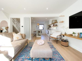 Pass the Keys - Beautiful designer Maisonette with Garden and BBQ